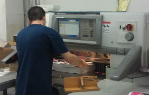 Binding Cutting Stitching